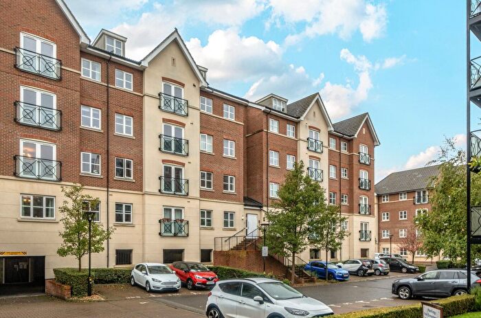 1 Bedroom Flat For Sale In Viridian Square, Aylesbury, HP21