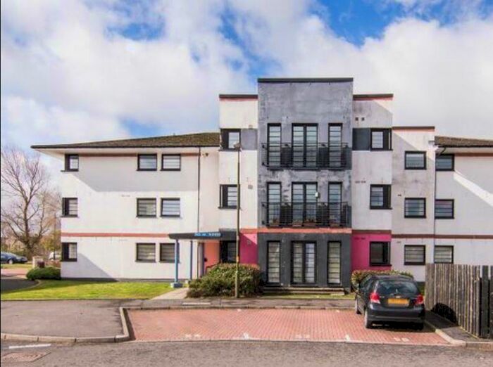 2 Bedroom Flat To Rent In Whiteside Court, Bathgate, West Lothian, EH48