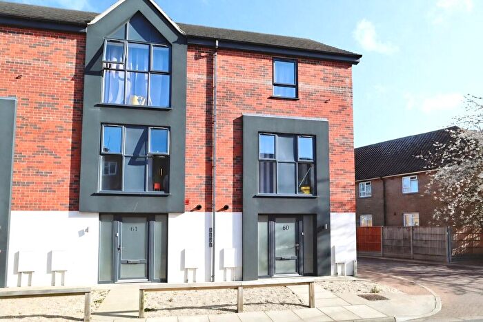 4 Bedroom Terraced House To Rent In St Botolph's Crescent, Lincoln, LN5