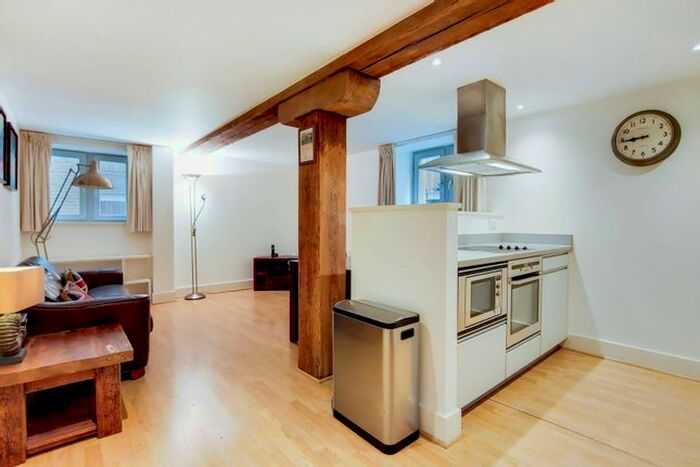 1 Bedroom Flat To Rent In East India Court, Rotherhithe, London, SE16