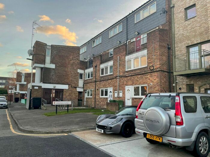 2 Bedroom Flat To Rent In Dimond Close, Forest Gate/Wanstead E7