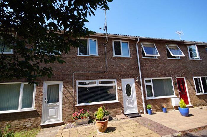 3 Bedroom Terraced House To Rent In Fairacres, Prestwood, HP16