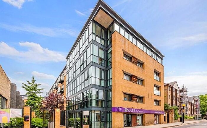 1 Bedroom Flat To Rent In Forge Square, South Quay, Canary Wharf, London, E14