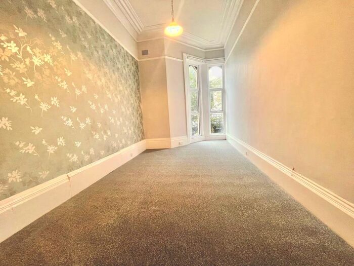 2 Bedroom Flat To Rent In Paragon Road, Weston-Super-Mare, BS23