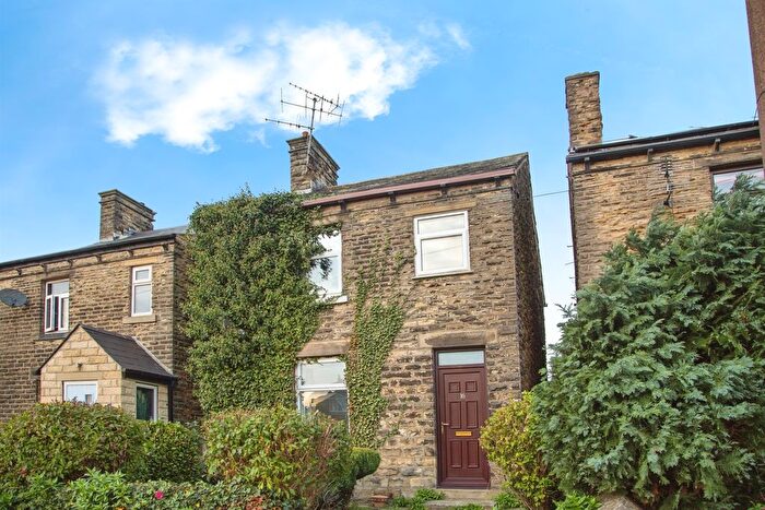 3 Bedroom Detached House For Sale In Beaumont Street, Emley, Huddersfield, HD8