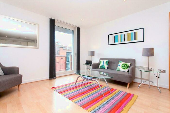 1 Bedroom Flat To Rent In Horse Shoe Court, Brewhouse Yard, London, EC1V