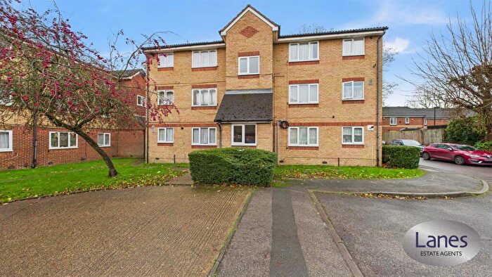 1 Bedroom Flat To Rent In Barbot Close, Edmonton, N9