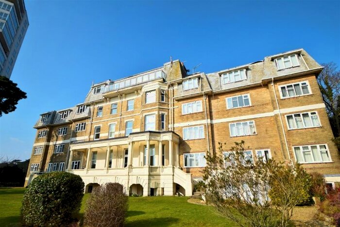 2 Bedroom Flat To Rent In East Cliff, BH1