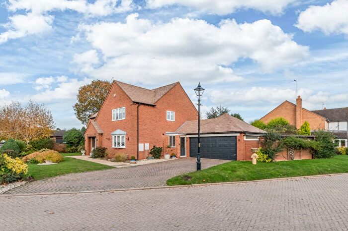 4 Bedroom Detached House For Sale In Hither Green Lane, Bordesley, Redditch, Worcestershire, B98