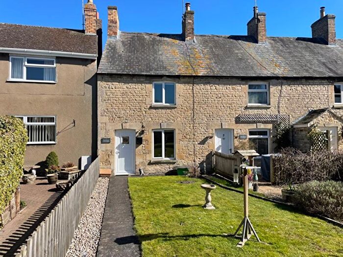 3 Bedroom Property For Sale In Forresters Cottage, Church Street, Stamford, PE9