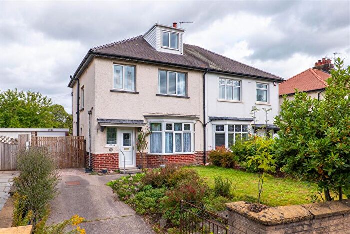 4 Bedroom Semi-Detached House For Sale In Church Road, Leyland, PR25