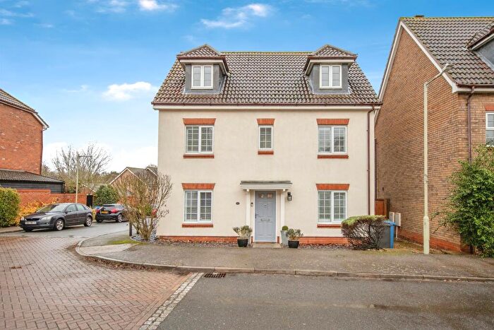 6 Bedroom Detached House For Sale In Rubens Walk, Sudbury, CO10