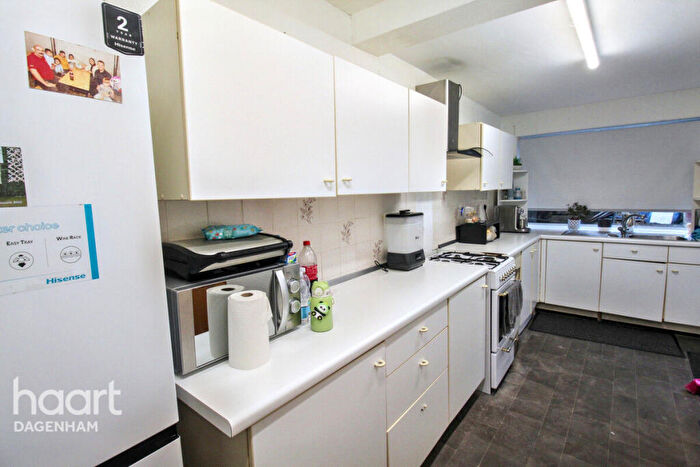 3 Bedroom Terraced House To Rent In Dewey Road, Dagenham, RM10