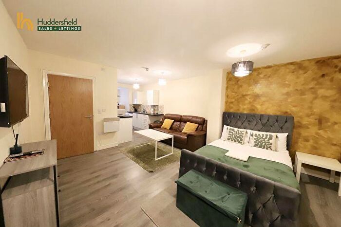 1 Bedroom Flat To Rent In Westgate, Huddersfield, HD1