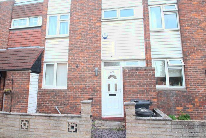 3 Bedroom Property To Rent In New North Road, Ilford, IG6