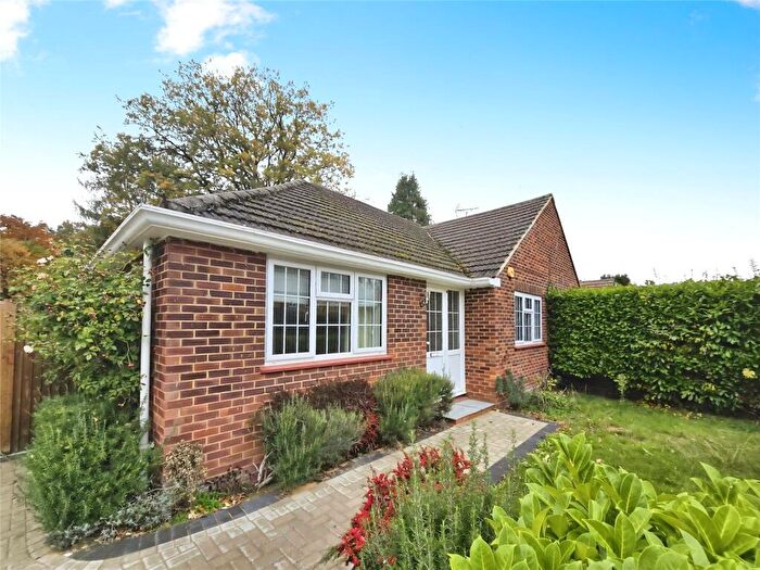 2 Bedroom Bungalow To Rent In Harpesford Avenue, Virginia Water, GU25