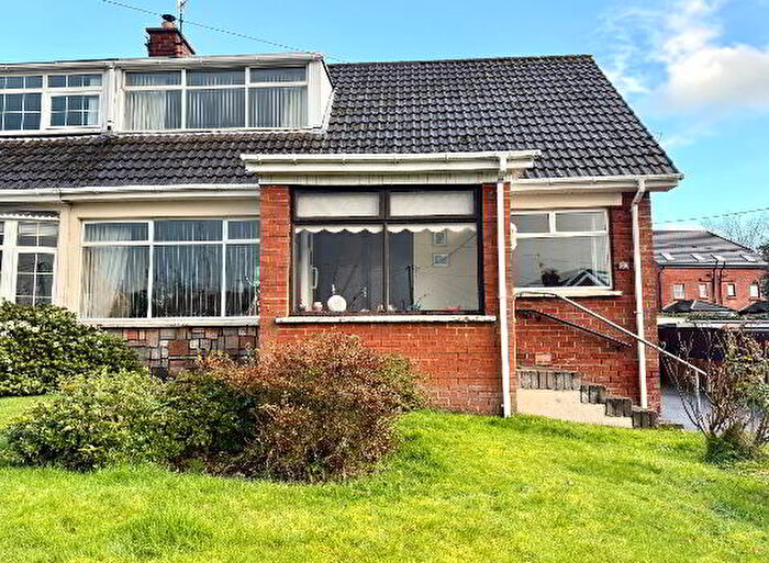 4 Bedroom Semi-detached Chalet Bungalows For Sale In Danesfort Crescent, Derry, BT48