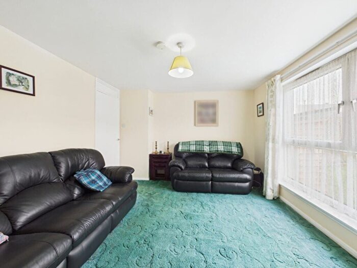 2 Bedroom Terraced House For Sale In Kenilworth Rise, Dedridge, Livingston, EH54