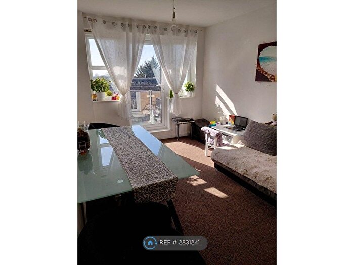 1 Bedroom Flat To Rent In Stanley Road, Harrow, HA2
