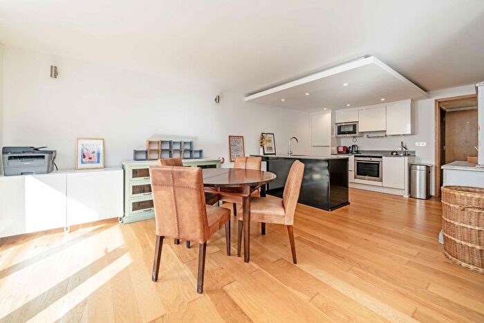1 Bedroom Flat To Rent In Barlby Road, North Kensington, W10