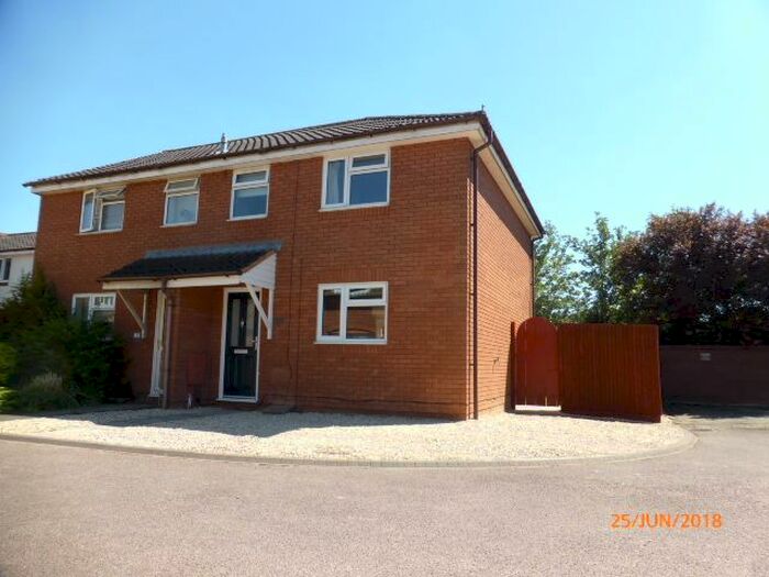 3 Bedroom End Of Terrace House To Rent In Chantry Gate, Bishops Cleeve, Cheltenham, GL52
