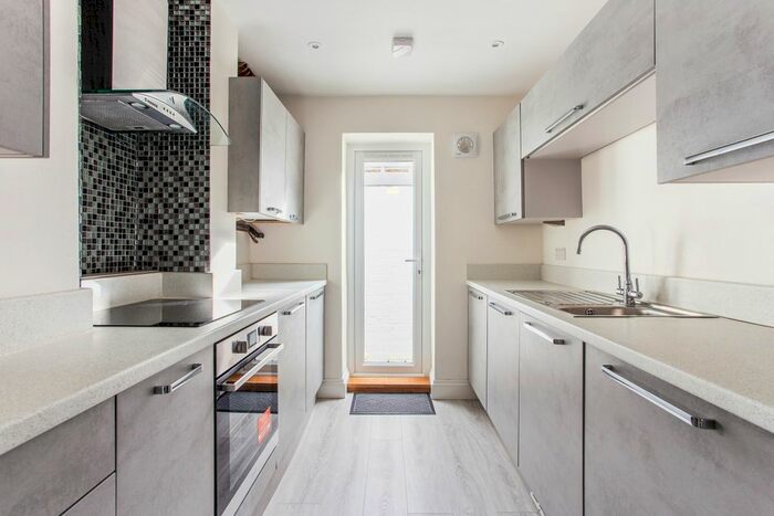 2 Bedroom Terraced House To Rent In Dagmar Road, Windsor, SL4