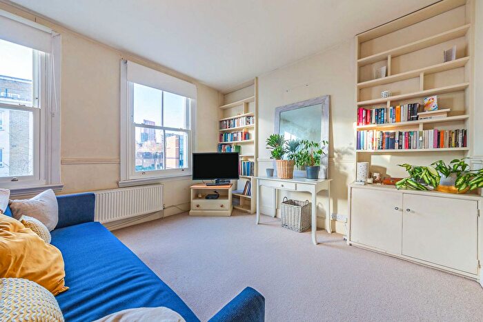 2 Bedroom Flat To Rent In Heyford Terrace, SW8