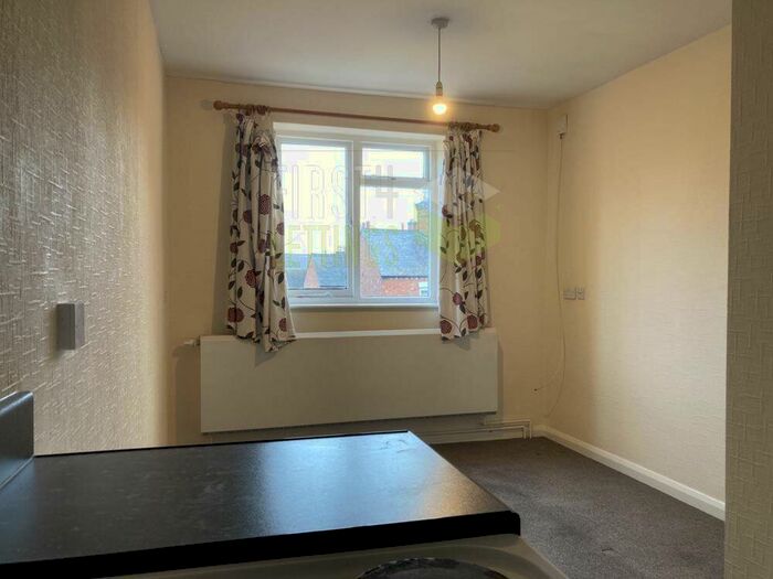 1 Bedroom Flat To Rent In London Road, Leicester, LE2