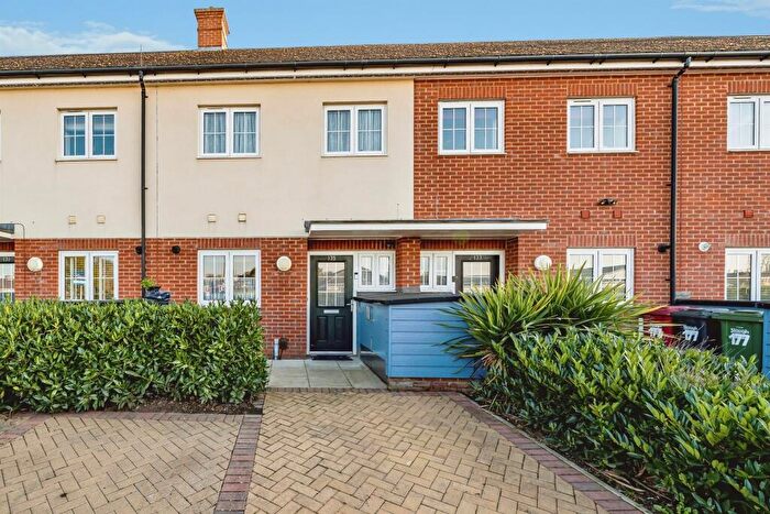 3 Bedroom Terraced House For Sale In Long Furlong Drive, Slough, SL2