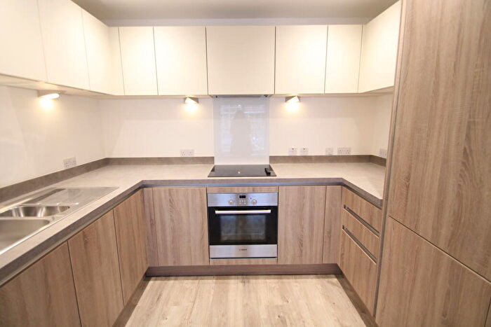2 Bedroom Flat To Rent In William House, Ringers Road, Bromley, BR1