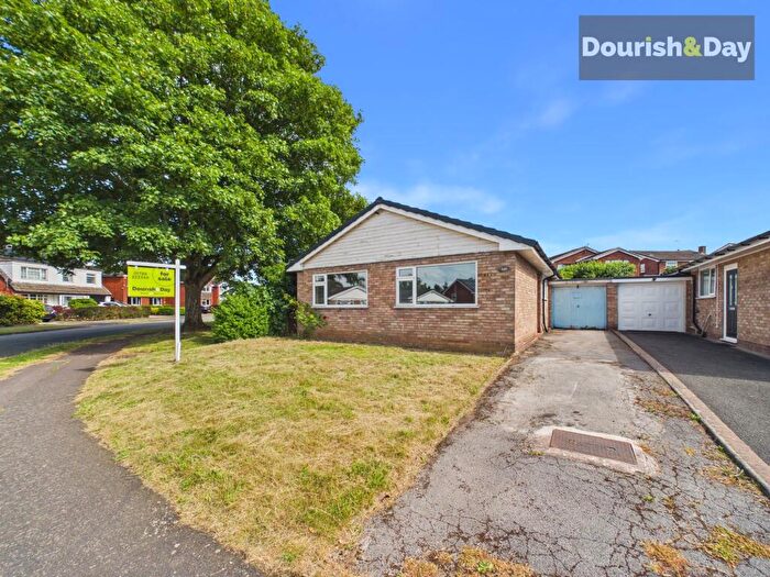 3 Bedroom Detached Bungalow For Sale In Shannon Road, Stafford, ST17