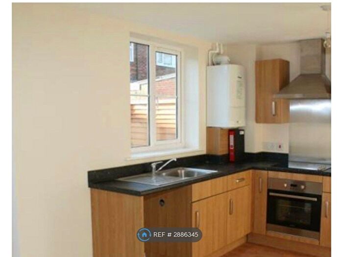 4 Bedroom Semi Detached House To Rent In Dolphin Court, Coventry, CV4