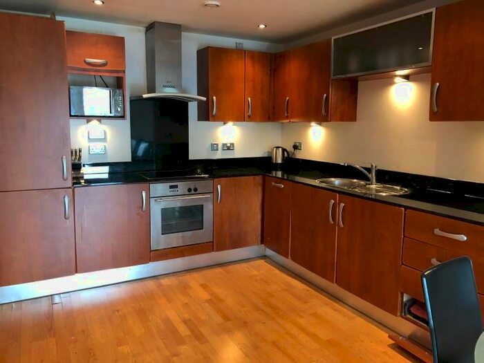 2 Bedroom Flat To Rent In Magellan House, Leeds Dock, LS10