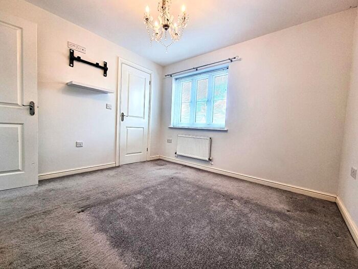 2 Bedroom End Of Terrace House To Rent In Worcester Court, Tonyrefail, Porth, CF39