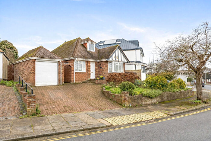3 Bedroom Detached Bungalow For Sale In Benett Drive, Hove, BN3