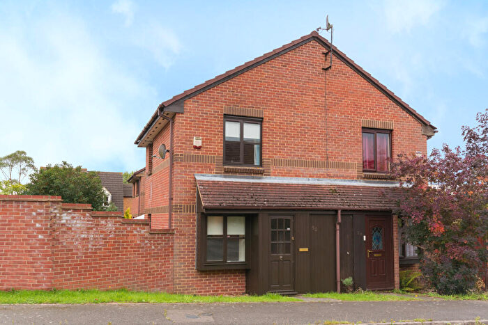 1 Bedroom Semi-Detached House To Rent In Pheasant Walk, OX4