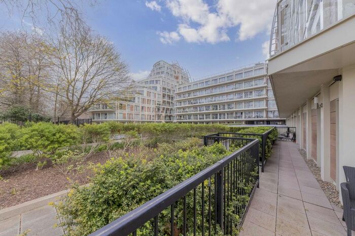 2 Bedroom Flat To Rent In Henry Macaulay Avenue, Kingston Upon Thames, KT2