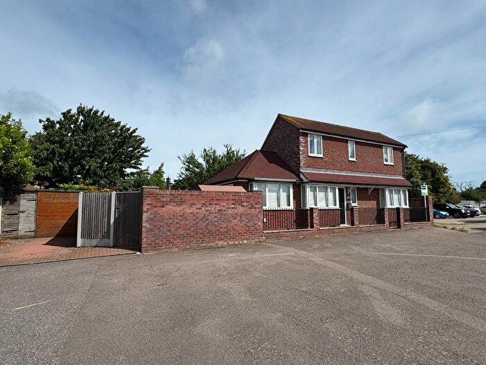 3 Bedroom Detached House For Sale In Norman Road, Broadstairs, CT10