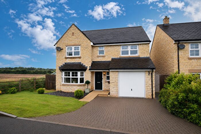 4 Bedroom Detached House For Sale In Begy Gardens, Greetham, LE15