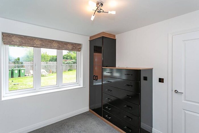 1 Bedroom Flat To Rent In Hollingsworth Mews, Watford, WD25