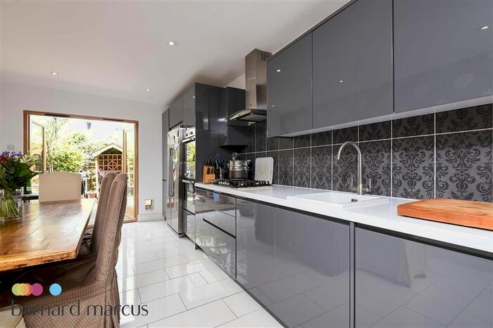 4 Bedroom Property To Rent In Balfern Grove, Chiswick, London, W4