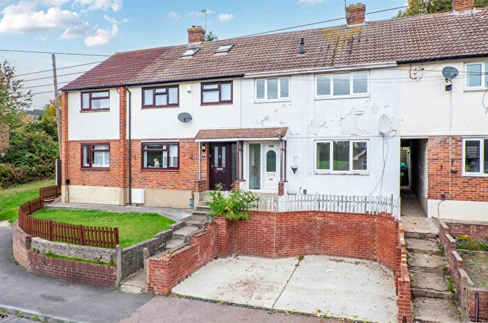 3 Bedroom Terraced House For Sale In Fens Way, Swanley, BR8
