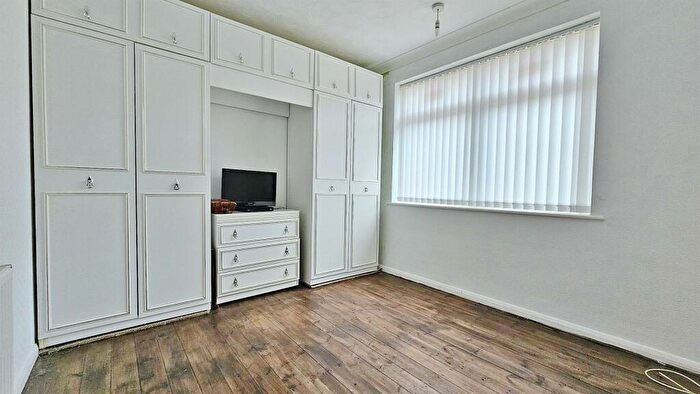 2 Bedroom Semi-Detached Bungalow For Sale In Temple Close, Frinton-On-Sea, CO13