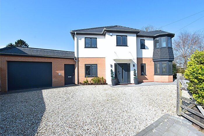 5 Bedroom Detached House For Sale In Vivian Avenue, Grimsby, DN32