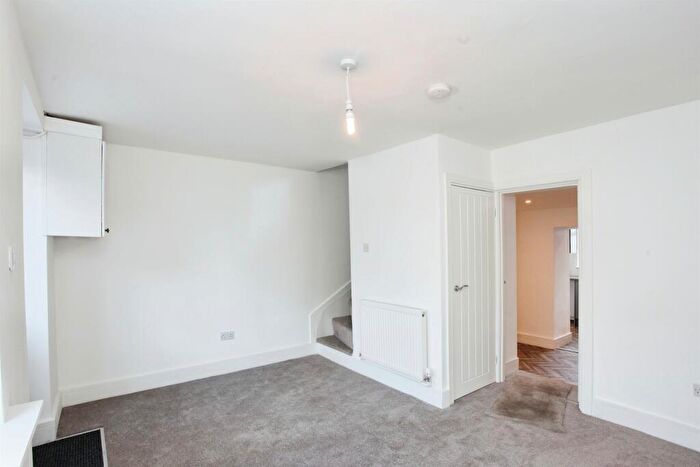 3 Bedroom Semi-Detached House For Sale In Energlyn Terrace, Caerphilly, CF83