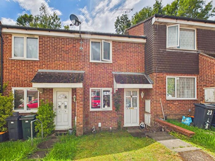 2 Bedroom Terraced House For Sale In Arden Drive, Ashford, TN24