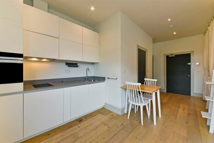 1 Bedroom Flat To Rent In Burlington Road, New Malden, KT3