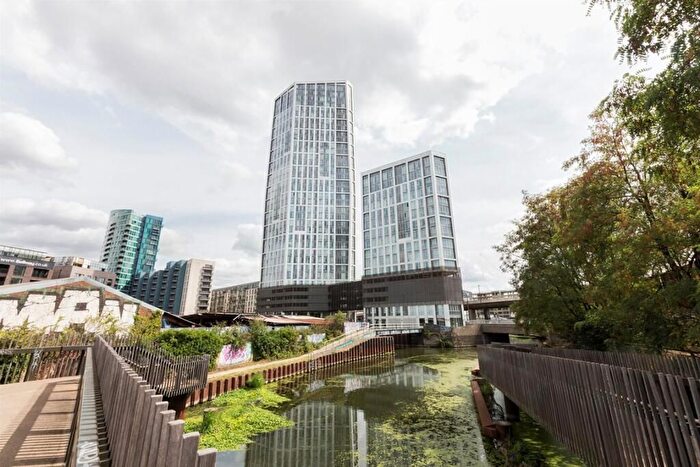 2 Bedroom Flat To Rent In Sky View Toiwer, Capital Towers, High Street, London, E15