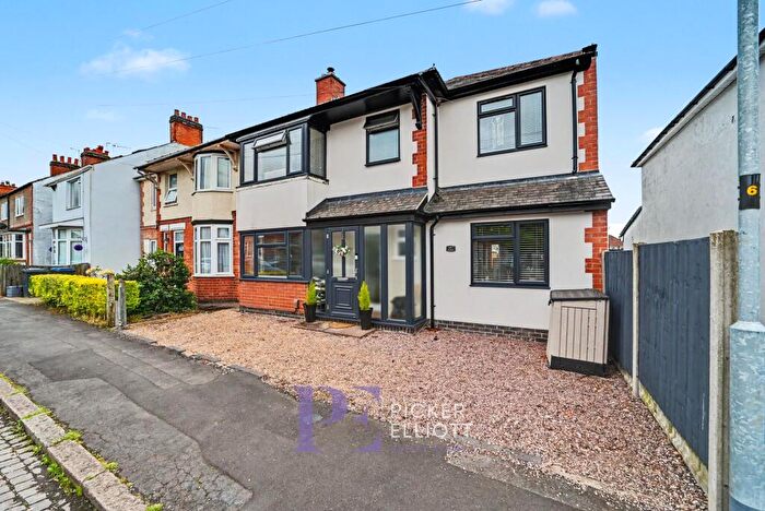4 Bedroom Semi-Detached House For Sale In Edward Street, Hinckley, LE10