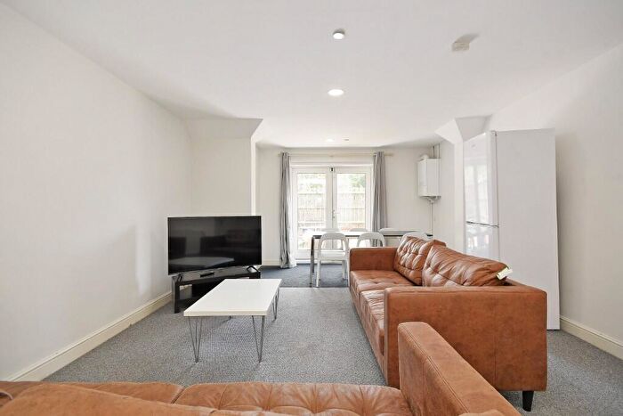 6 Bedroom House To Rent In Upper Hanover Street, Sheffield, S3